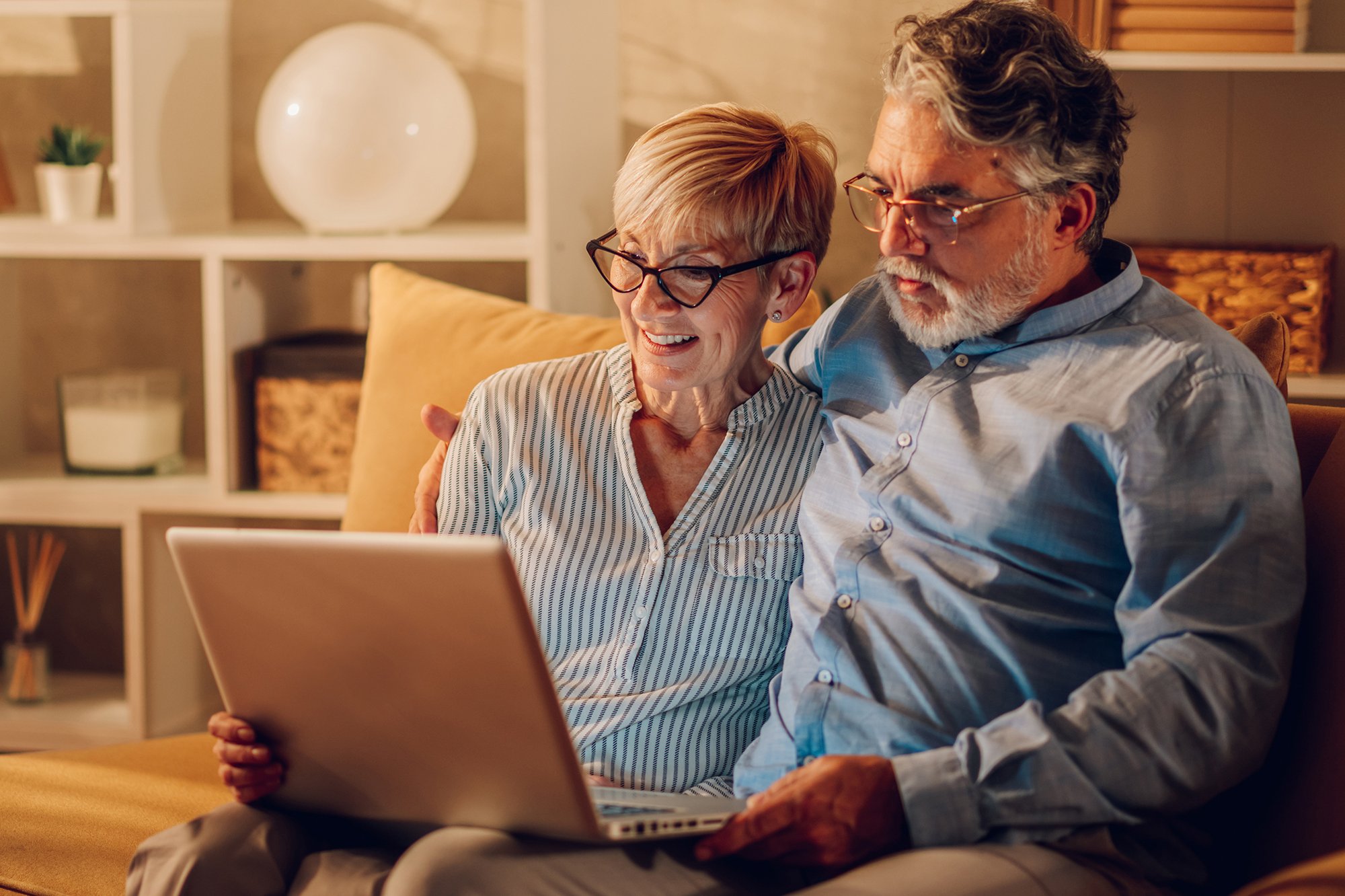 Virtual-Meeting-Couple-Computer Virtual-Meeting-Couple-Computer